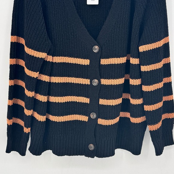 Torrid Womens 2X Black Tan Striped Raglan Button Down Cardigan Sweater NWT - Picture 3 of 13